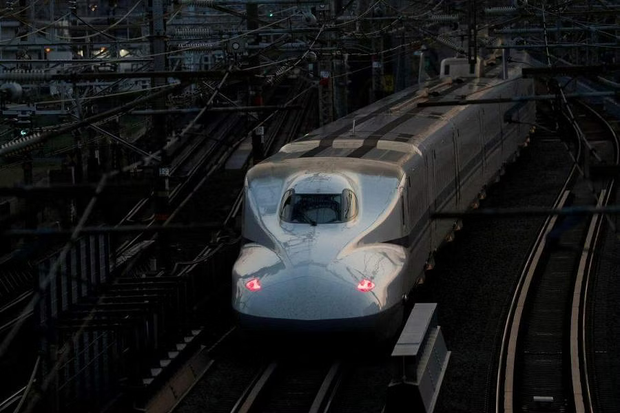 Japan bullet trains phase out snack carts between Tokyo and Osaka